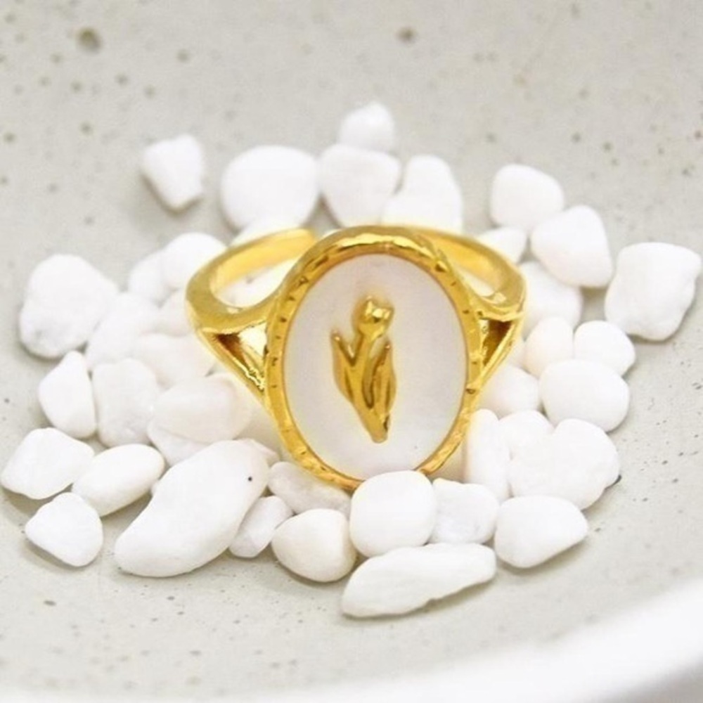 Flower Portrait Ring